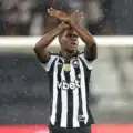 Christiansen condicionaría el llamado de Kadir Barría en noviembre a sus minutos en Botafogo